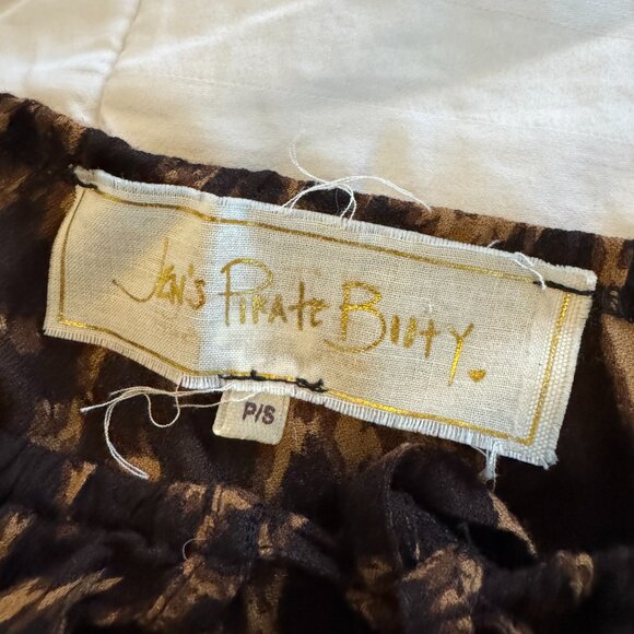 Jen's Pirate Booty Animal Print Top - Picture 4 of 8
